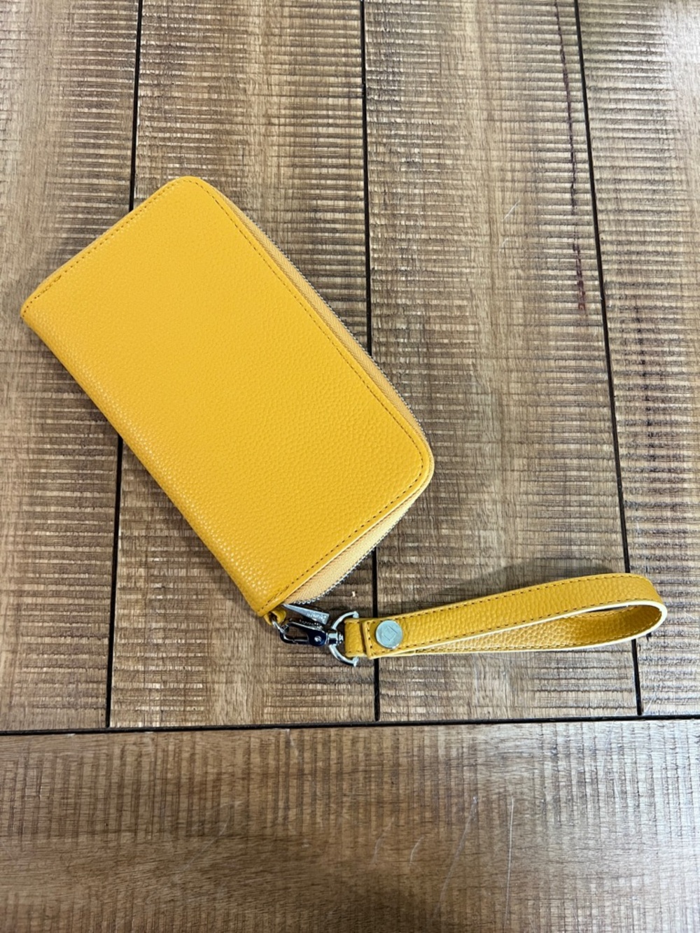 thirty-one Bright Yellow Pebbled Wristlet Key & Card Holder